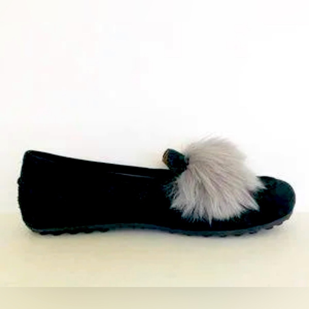 UGG Kaley Wisp Loafers in Black & Charcoal, Size 6